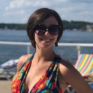 Meet your Posher, Julie